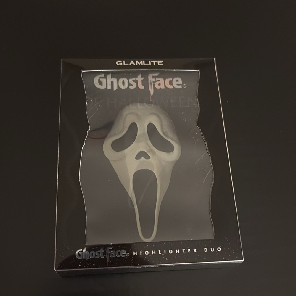 Ghost Face x Glamlite Highlighter Halloween Horror‎ Scream